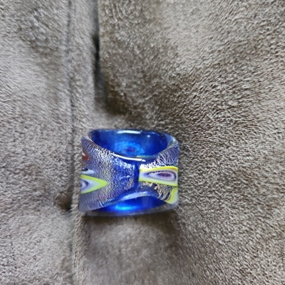 Gorgeous Murano Glass Ring. S7 - Picture 4 of 4